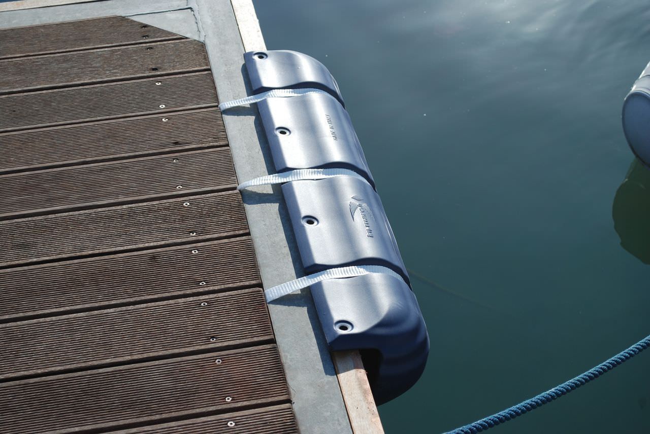 Parabordi Per Marina Big Aere Docking Solutions Per Pontile Ad