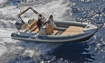 gommone semi-rigido accessoriato (entrobordo, con consolle laterale, prendisole) MV 780 EFB Motonautica Vesuviana