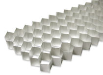 materiale d'anima : nido d'ape (alluminio)   Cel Components s.r.l. 