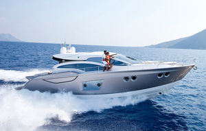 motor-yacht da crociera / sportivo / hard-top / IPS