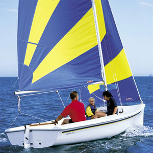 barca a vela day-sailer / con poppa aperta