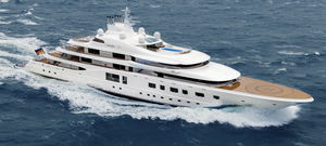 mega-yacht da crociera / raised pilothouse / con piscina / con eliporto