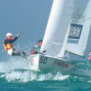 deriva doppia / da regata / spinnaker simmetrico / con trapezio singolo