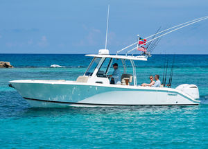 barca open fuoribordo / bimotore / con console centrale / da pesca sportiva