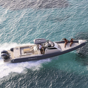 gommone fuoribordo / bimotore / semirigido / con console centrale