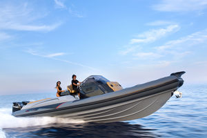 gommone fuoribordo / bimotore / semirigido / con console centrale