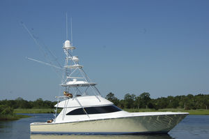 motor-yacht da pesca sportiva / convertibile / con fly / in composito
