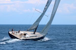 sailing-yacht da crociera / con deck saloon / con 5 cabine / con doppio timone a ruota