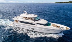 super-yacht da crociera / con fly / con 4 cabine