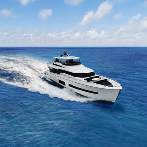motor-yacht da crociera / con fly