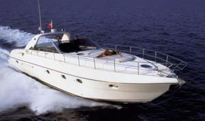 motor-yacht sportivo / open / con scafo planante