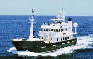 motor-yacht da crociera / explorer / raised pilothouse / in alluminio
