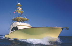 motor-yacht da pesca sportiva / convertibile / con fly / con scafo planante