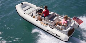 gommone entrobordo / a idrogetto / semirigido / con console centrale