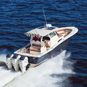 barca open fuoribordo / trimotore / con carena a gradino / da pesca sportiva