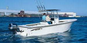 barca open fuoribordo / da pesca sportiva / con T-top