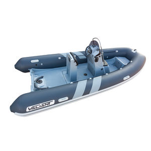 gommone fuoribordo / semirigido / con console centrale / max. 8 persone