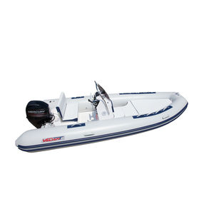 gommone fuoribordo / semirigido / con console laterale / max. 8 persone