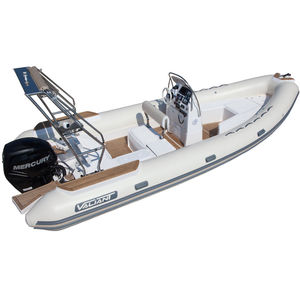 gommone fuoribordo / semirigido / con console centrale / max. 13 persone
