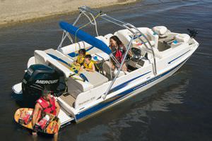 deck boat fuoribordo / da pesca sportiva / in alluminio
