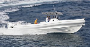 gommone fuoribordo / bimotore / semirigido / con console laterale