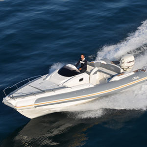 gommone fuoribordo / semirigido / con console centrale / max. 10 persone