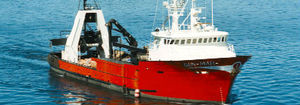 nave da pesca professionale peschereccio a strascico