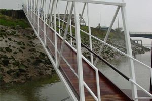 passerelle per pontili / standard / con corrimano / in alluminio