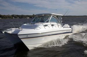 cabin-cruiser catamarano / fuoribordo / bimotore / hard-top