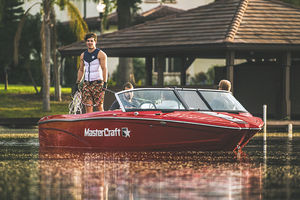 deck boat entrobordo / con dual console / da wakeboard / da sci nautico