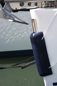 parabordo per barca a vela / di prua / a forma d'arco