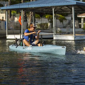 kayak sit-on-top / rigido / da turismo / da pesca