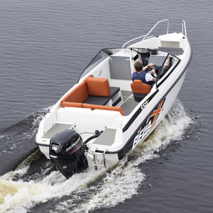 runabout fuoribordo / bow-rider / max. 7 persone