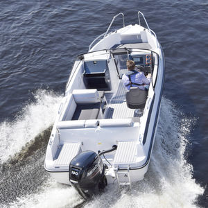runabout fuoribordo / bow-rider / con dual console / da sci nautico