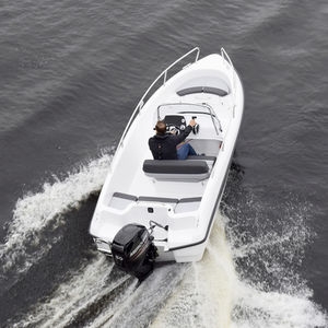 runabout fuoribordo / bow-rider / sportivo / max. 6 persone
