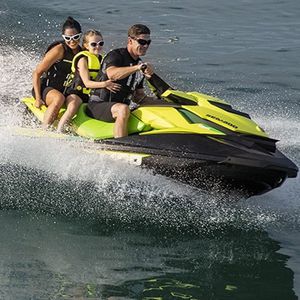 moto d'acqua tre posti / 130 cv