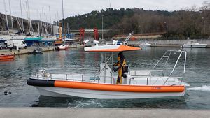 barca di salvataggio entrobordo a idrogetto / gommone semirigido