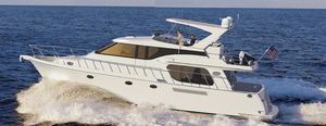 motor-yacht da crociera / con fly / dislocante