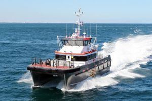 barca per trasporto equipaggio / catamarano / entrobordo