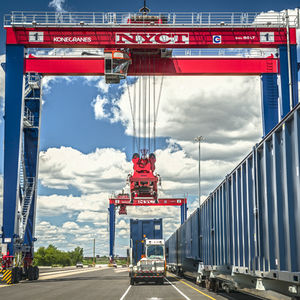 gru di impilaggio per container gommata / automatica