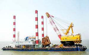 nave speciale draga aspirante refluente con disgregatore