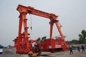 gru di impilaggio per container su rotaie
