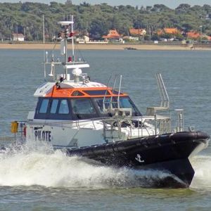 pilotina / entrobordo / autoraddrizzante