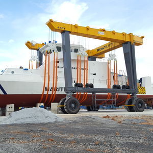 travel lift controllato a distanza / per di grande portata