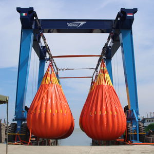 travel lift a ruote indipendenti / controllato a distanza