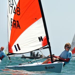 deriva singola / per bambini / per scuola / da regata