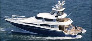 motor-yacht catamarano / da pesca sportiva / con fly / in composito
