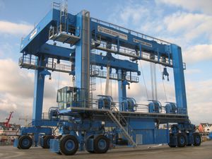travel lift controllato a distanza / per di grande portata