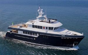 motor-yacht da crociera / trawler / con fly / in acciaio