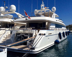 motor-yacht da crociera / con fly / con 4 o 5 cabine